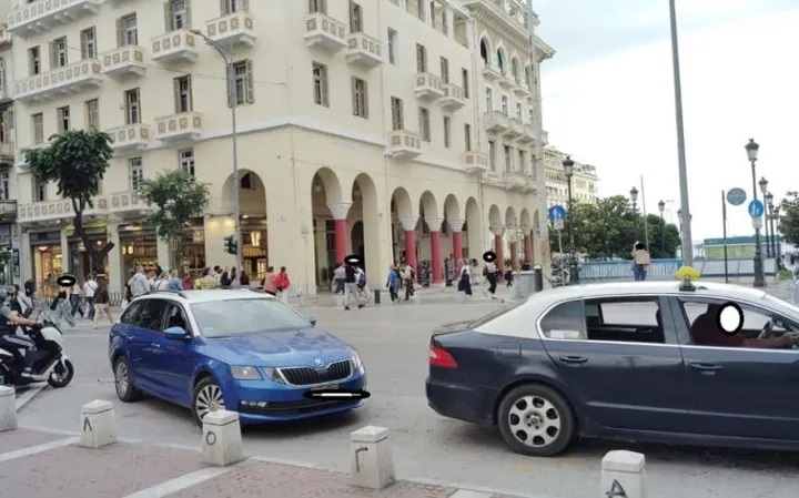 Οι ανήλικοι αιφνιδίαζαν τους οδηγούς ταξί και τους λήστευαν