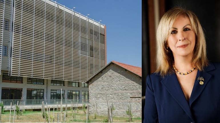 Η Περιφερειάρχης Κ. Μακεδονίας, Αθηνά Αηδονά και το κτίριο της ΠΚΜ