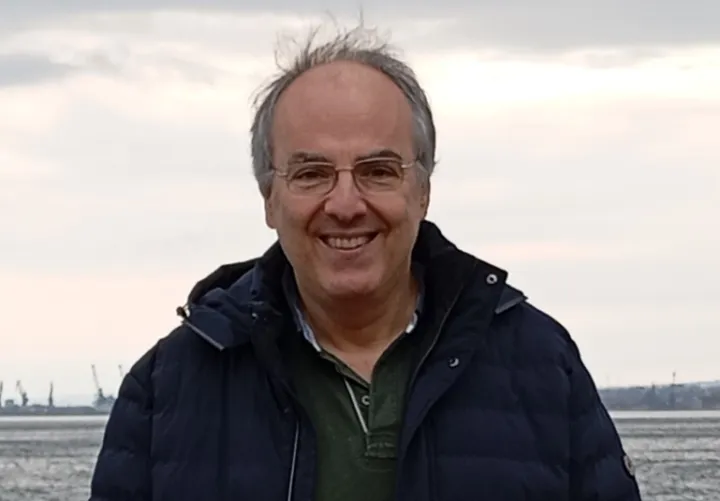 Ο Καθηγητής και Πρόεδρος του Τμήματος Πληροφορικής ΑΠΘ Γιώργος Παπαδημητρίου Ο Καθηγητής και Πρόεδρος του Τμήματος Πληροφορικής ΑΠΘ Γιώργος Παπαδημητρίου