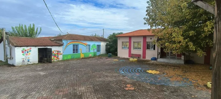 Το νηπιαγωγείο Καλλιφωνίου που χρησιμοποιεί για θέρμανση πέλετ που παράγει η ΕΣΕΚ