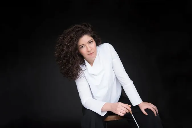 Yalda Zamani by Neda Navaee